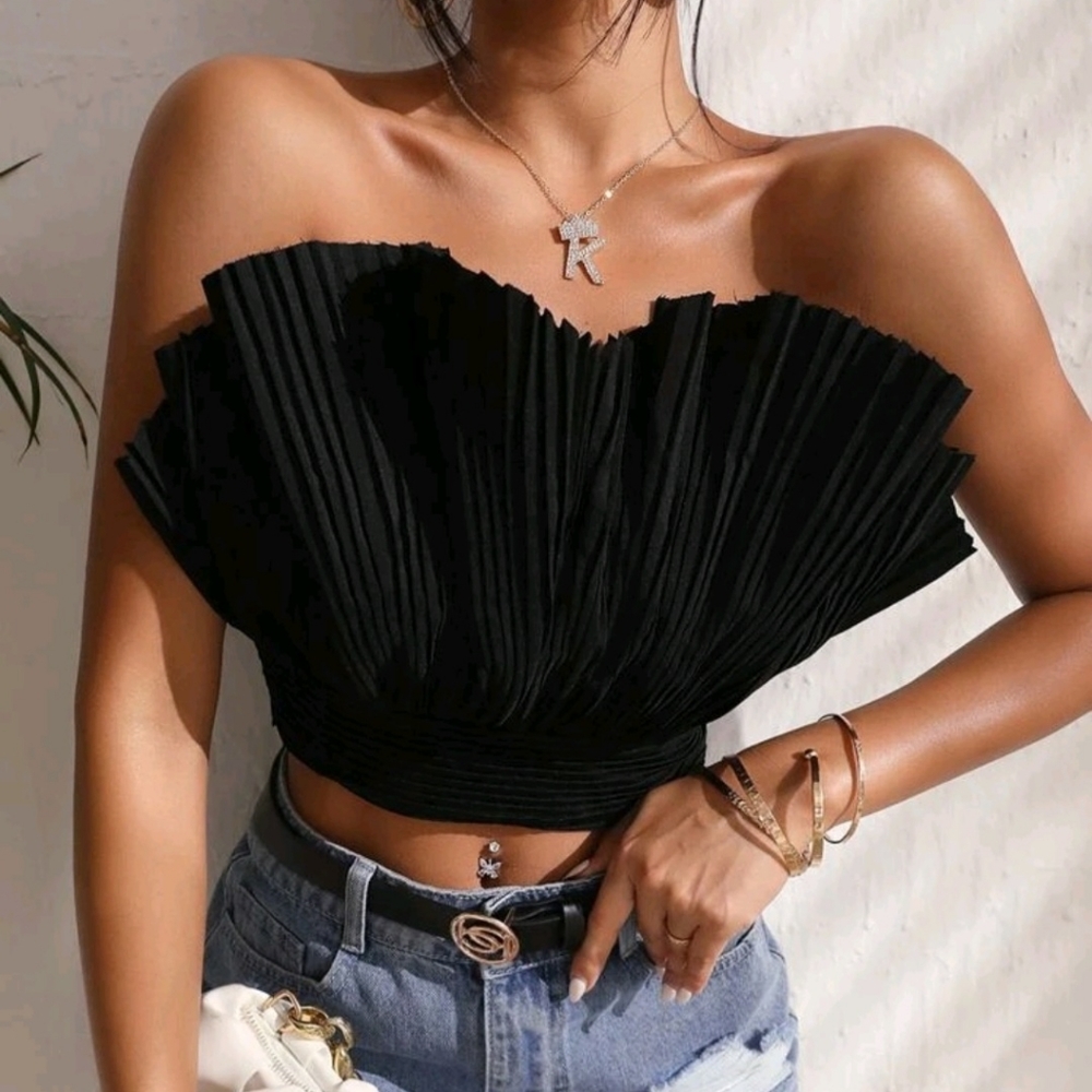 This blouse is a fashion statement